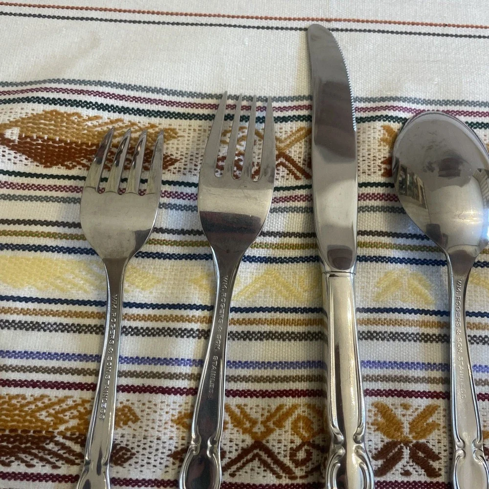 5 Piece Vintage William Roberts Stainless Steel Royal Manor Pattern Silverware‎